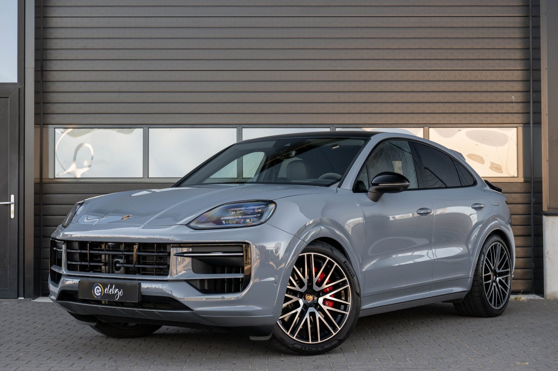 Porsche Cayenne Coupe 3.0 S E-Hybrid|Pano|Chrono|HuD|Bose|Tr, Automaat, Gebruikt, Bedrijf, Vierwielaandrijving