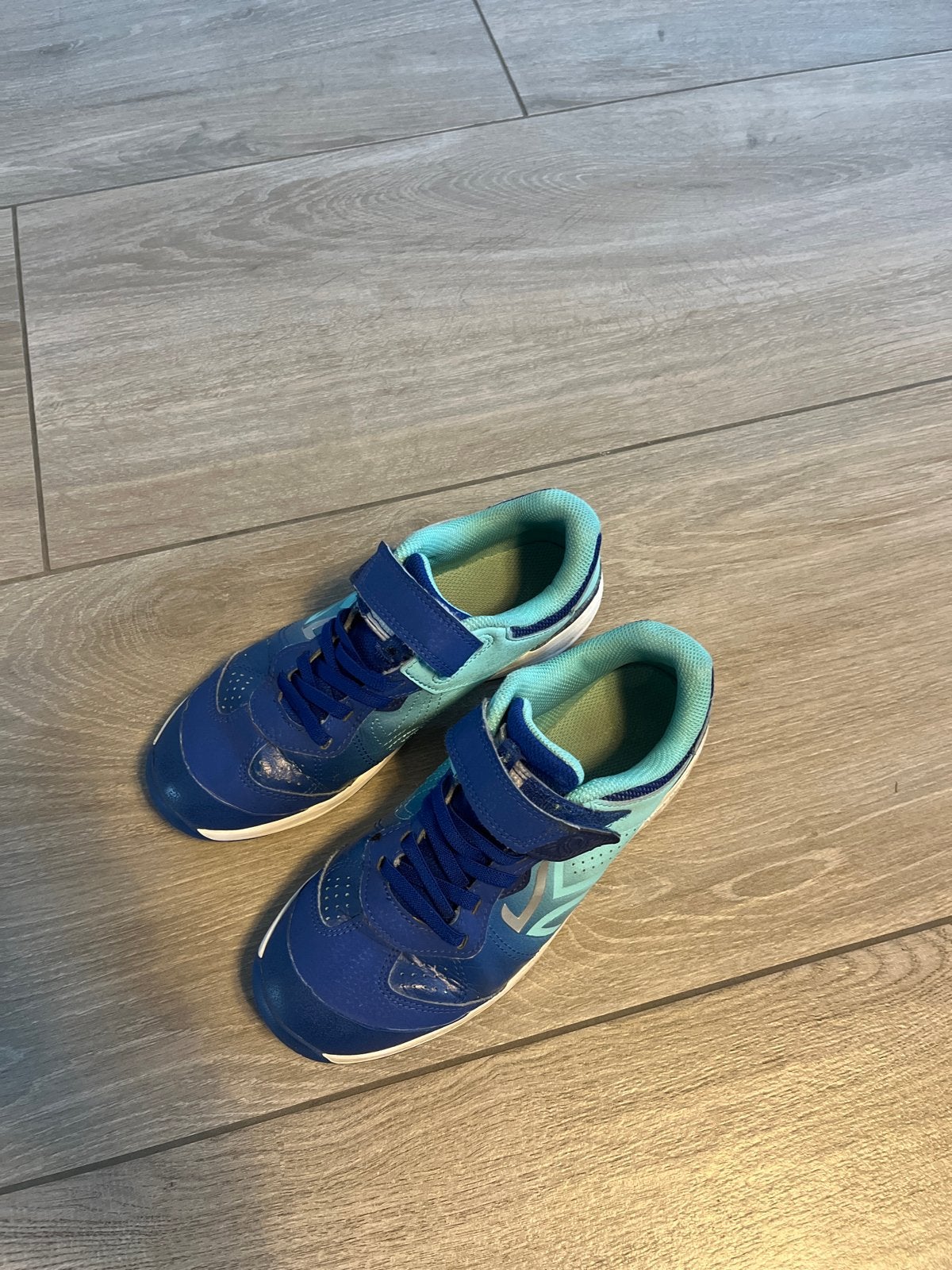 Artenge sportschoenen maat 37, Ophalen of Verzenden, Gebruikt, Jongen of Meisje, Sportschoenen