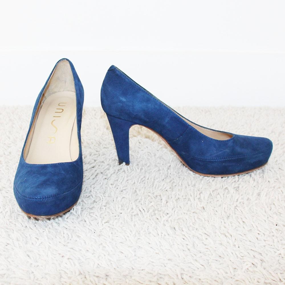 Schitterende Suede Unisa Pumps -s11 (Maat 38) € 50,-, Kleding | Dames, Schoenen, Pumps, Blauw, Ophalen of Verzenden, Zo goed als nieuw