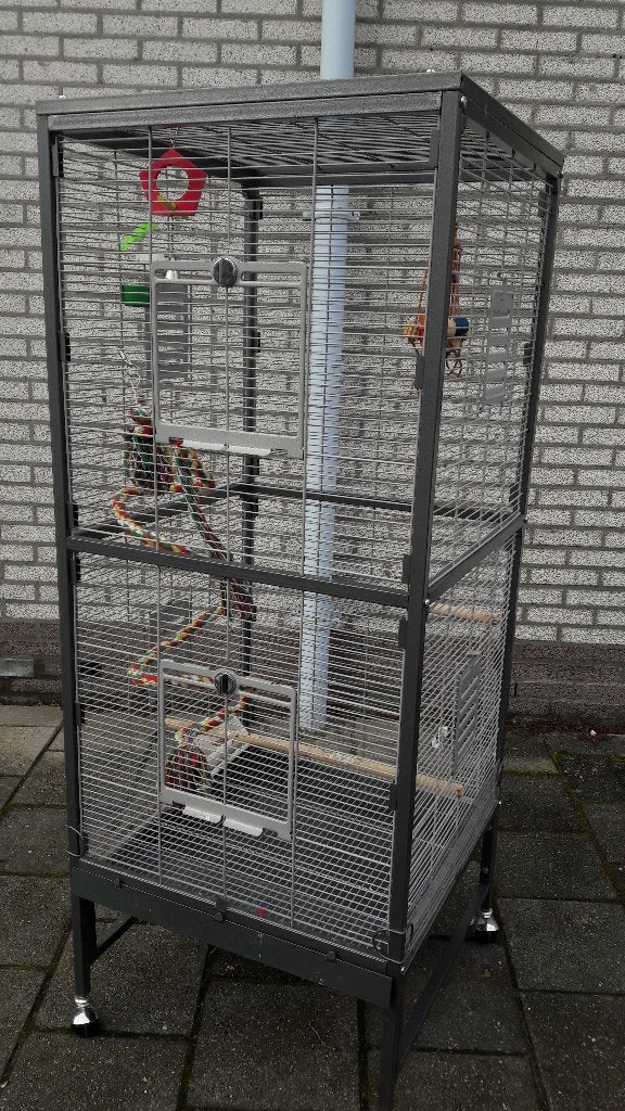 2x vogels kooi Volière, Dieren en Toebehoren, Vogels | Hokken en Kooien, Ophalen, Zo goed als nieuw, Aluminium, Vogelkooi