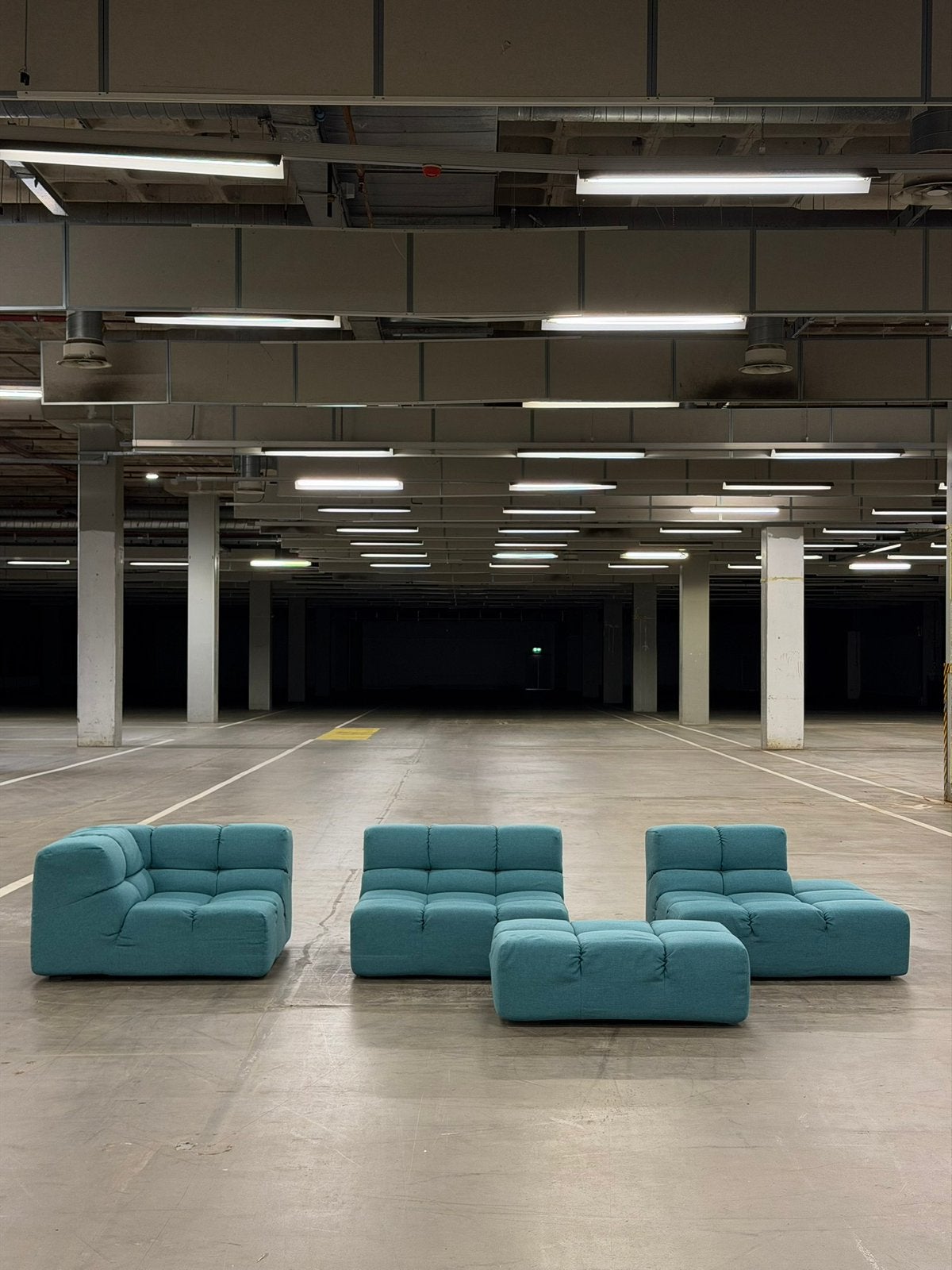 B&B Italia Tufty Time | Turquoise | NIEUWSTAAT + Garantie, Hoekbank, 300 cm of meer, Ophalen of Verzenden, Zo goed als nieuw