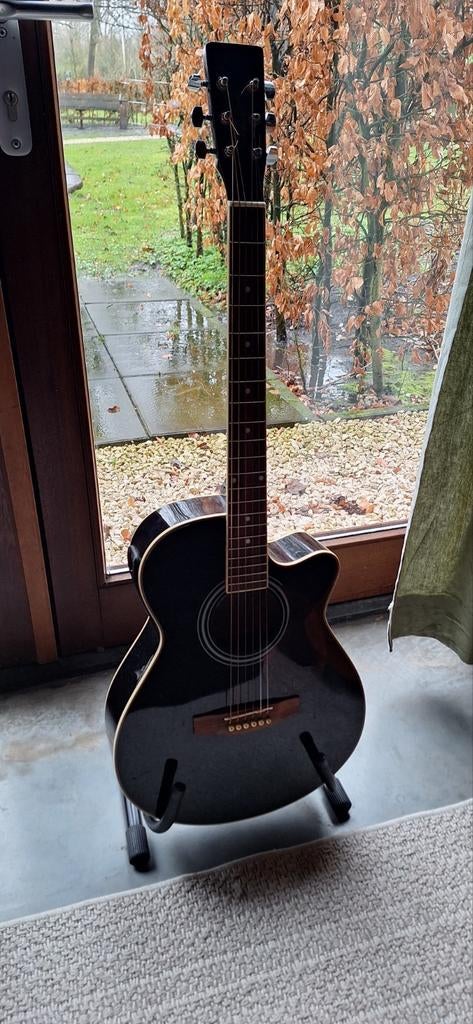 Hudson HF1-DXBK Westerngitaar - Zwart, inclusief versterker, Ophalen of Verzenden, Gebruikt, Western- of Steelstringgitaar