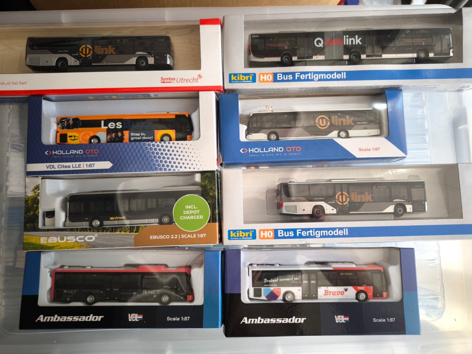 Diverse modelbussen (VDL, Ebusco, Kibri HO), Verzenden