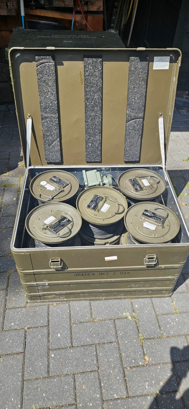 Militaire zagres kist met 10 lampen  en verdeel doos, Ophalen of Verzenden, Landmacht, Overige gebieden, Kist of Geocache