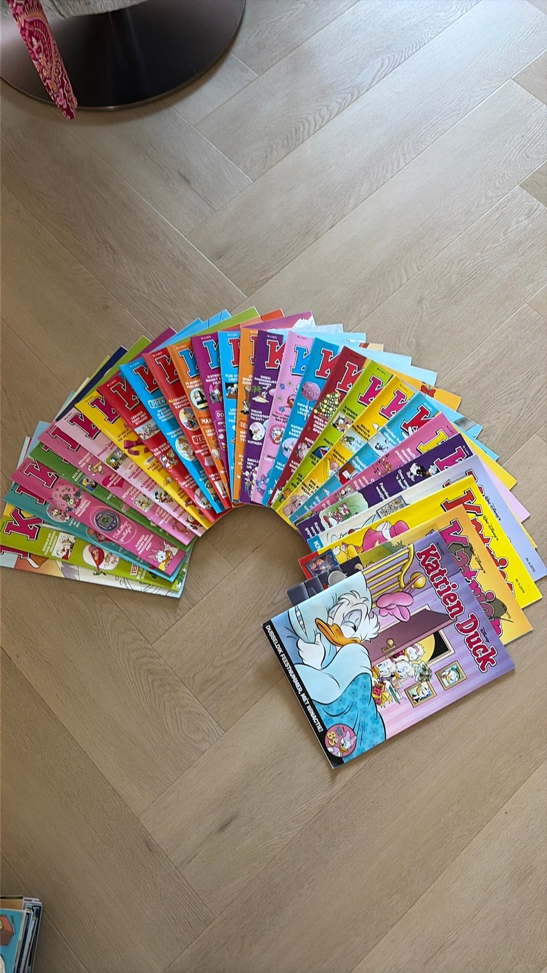 Katrien Duck 28x, Meerdere comics, Ophalen, Zo goed als nieuw, Europa