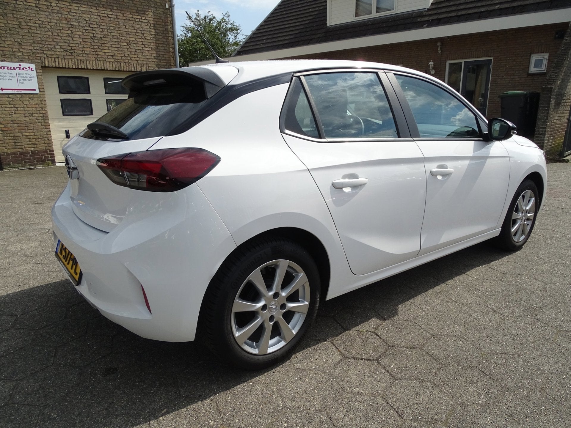 Opel Corsa 1.2 Edition AIRCO/LMV/CRUISE/APPLE CARPLAY/5 DEUR, Auto's, Voorwielaandrijving, Stof, Wit, Origineel Nederlands