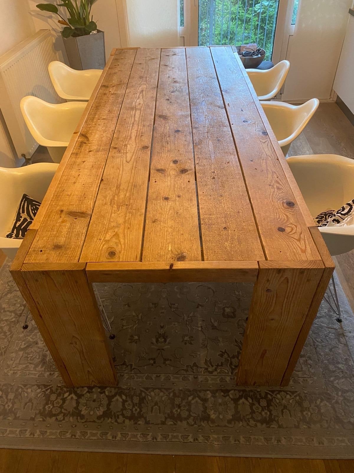 Robuuste houten eettafel met lichte beschadigingen, Ophalen, Gebruikt, Vijf personen of meer, 200 cm of meer