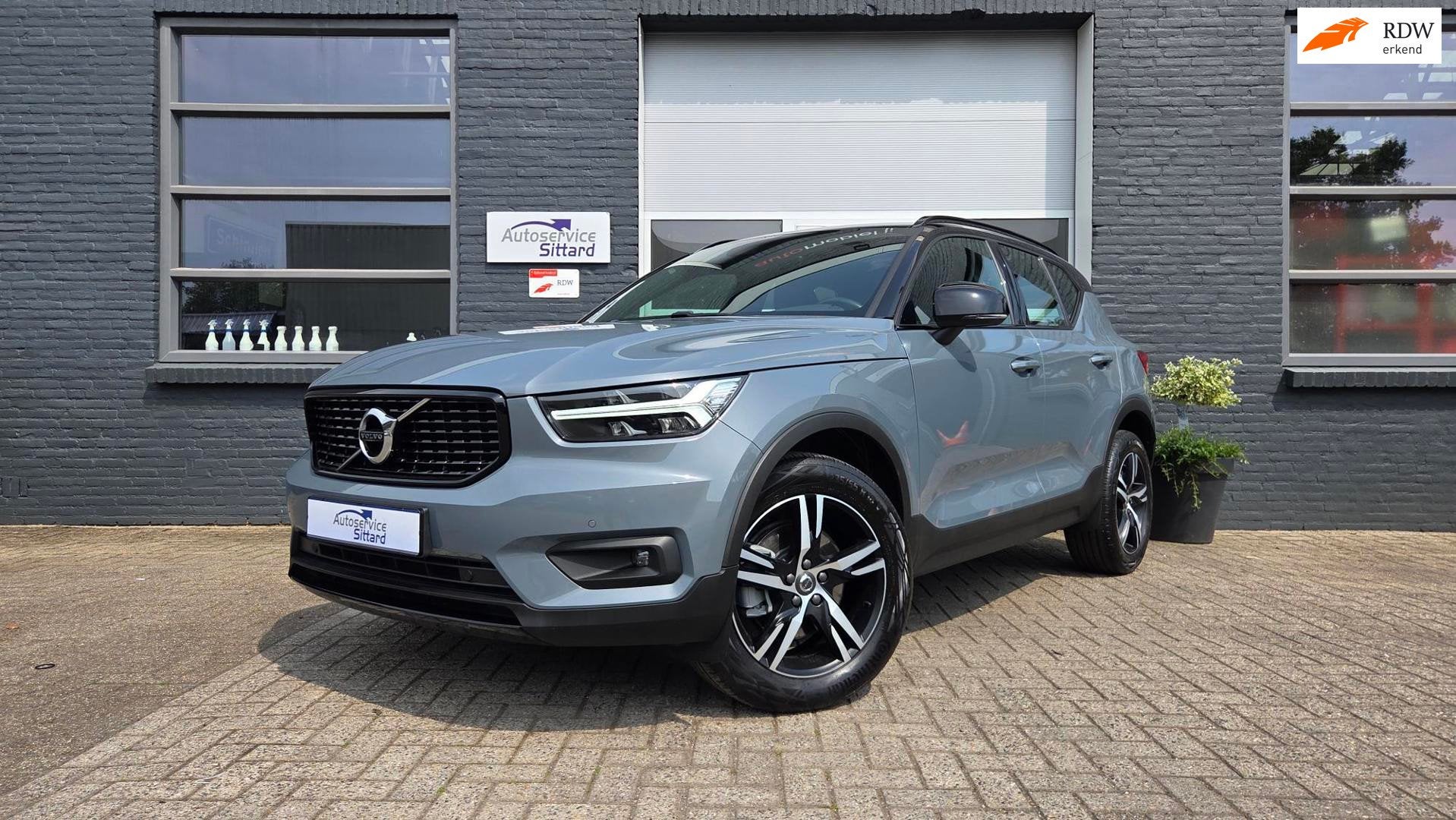 Volvo XC40 2.0 B4 R-Design Mild Hybride, 4 cilinders, 1969 cc, Bedrijf, SUV of Terreinwagen