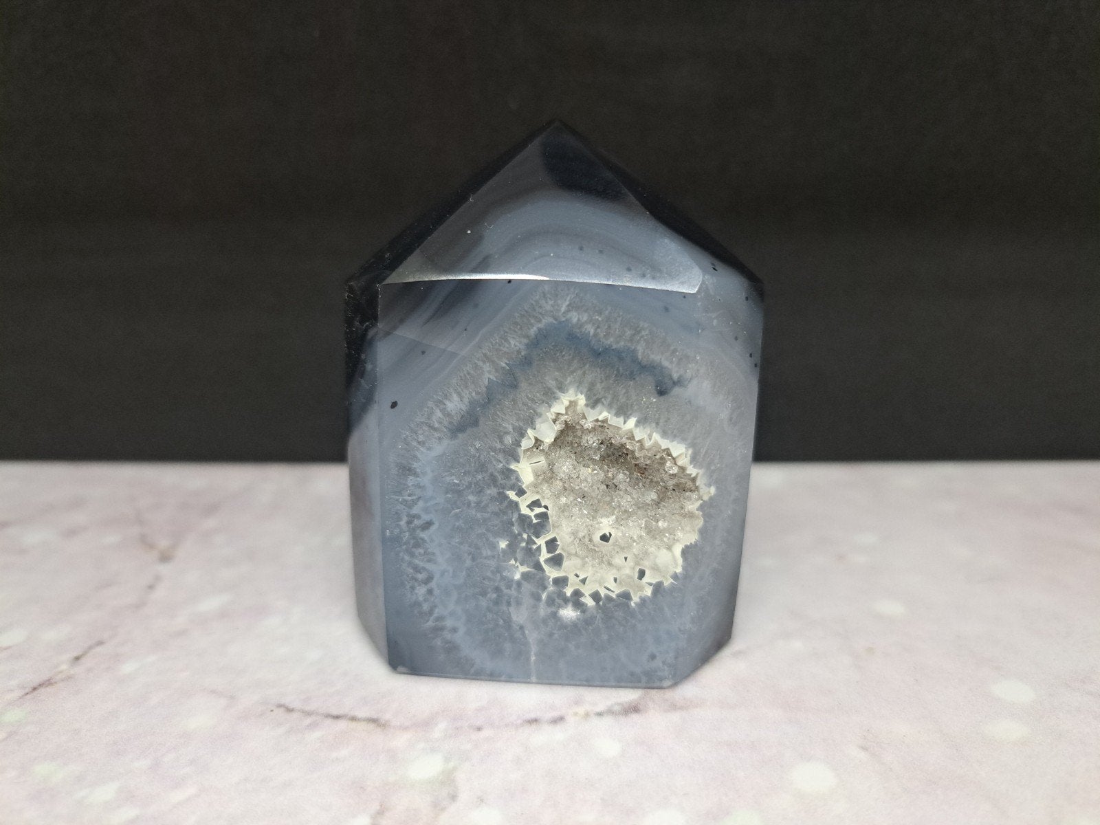 Blauwe agaat punt met kleine open druzy, Ophalen of Verzenden, Mineraal
