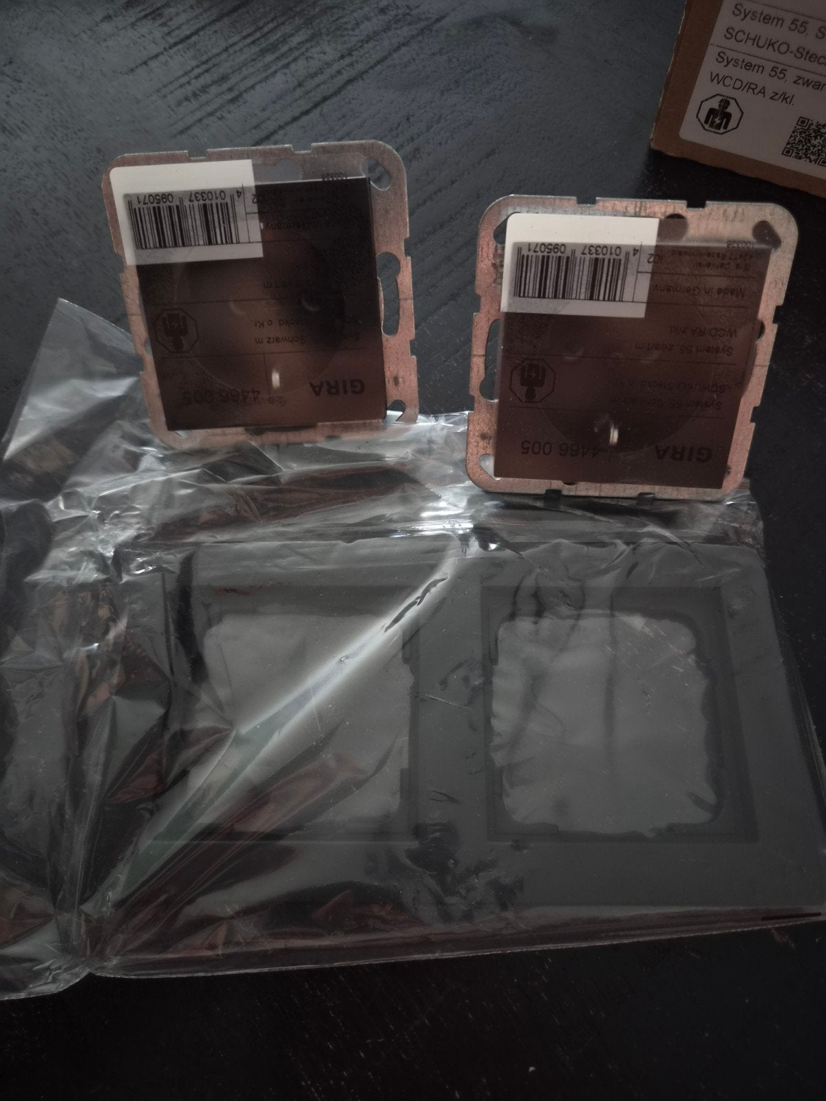 Gira 55 Stopcontacten + Afdekraam 2-voudig Zwart, Verzenden, Nieuw, Gira, Stopcontact