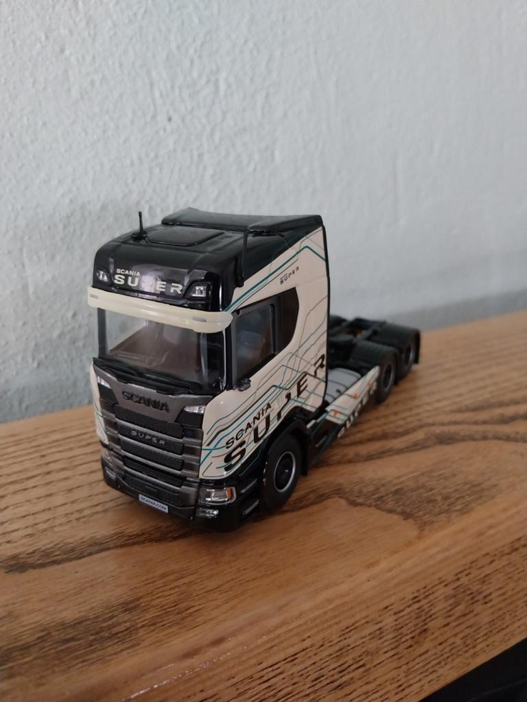 Scania next gen super trekker 6x4, Hobby en Vrije tijd, Modelauto's | 1:50, Ophalen of Verzenden, Zo goed als nieuw, Bus of Vrachtwagen