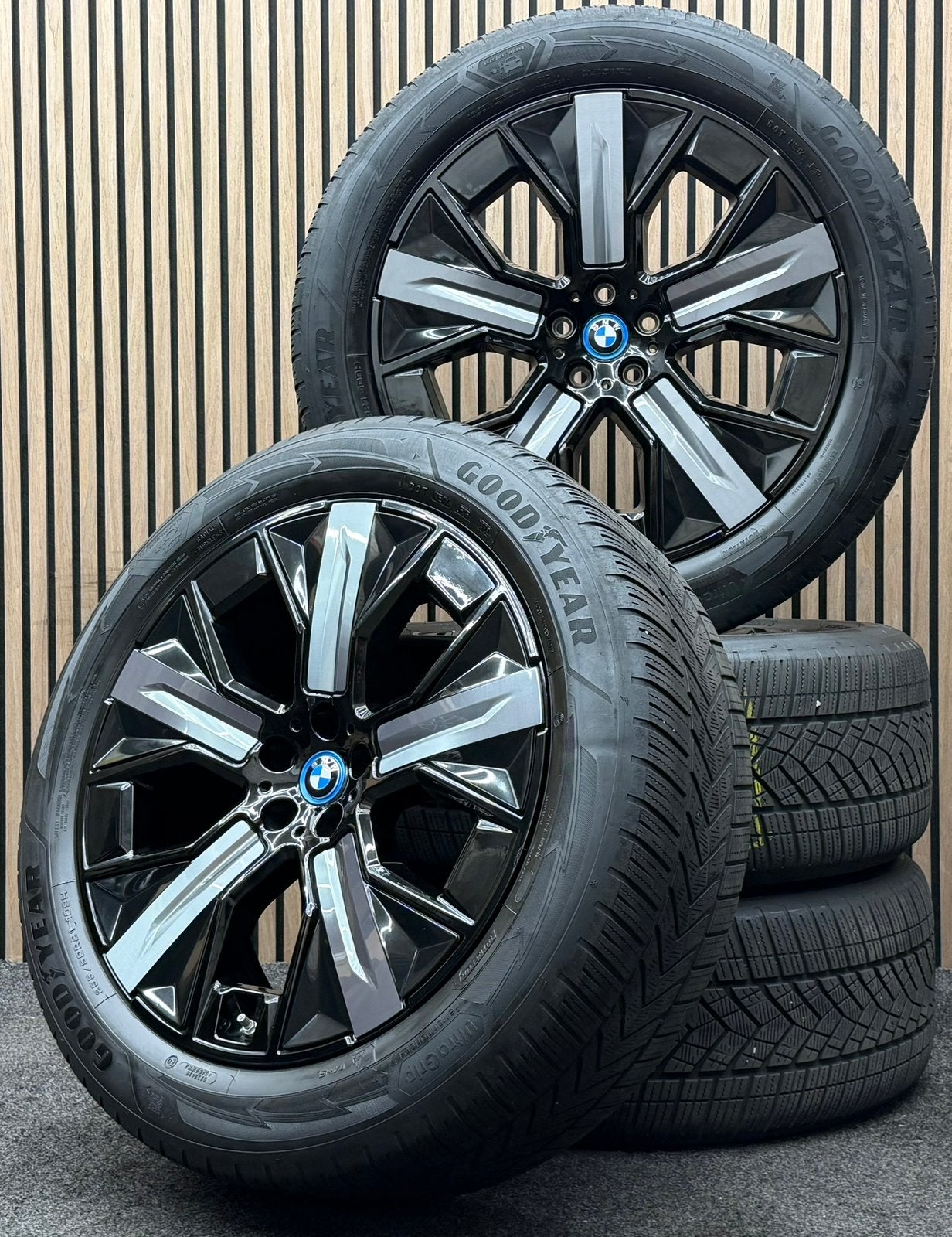 Originele 21 inch BMW iX I20 1012 5x112 ET36 255/50/21 TPMS, Auto-onderdelen, Ophalen, 255 mm, ., Banden en Velgen