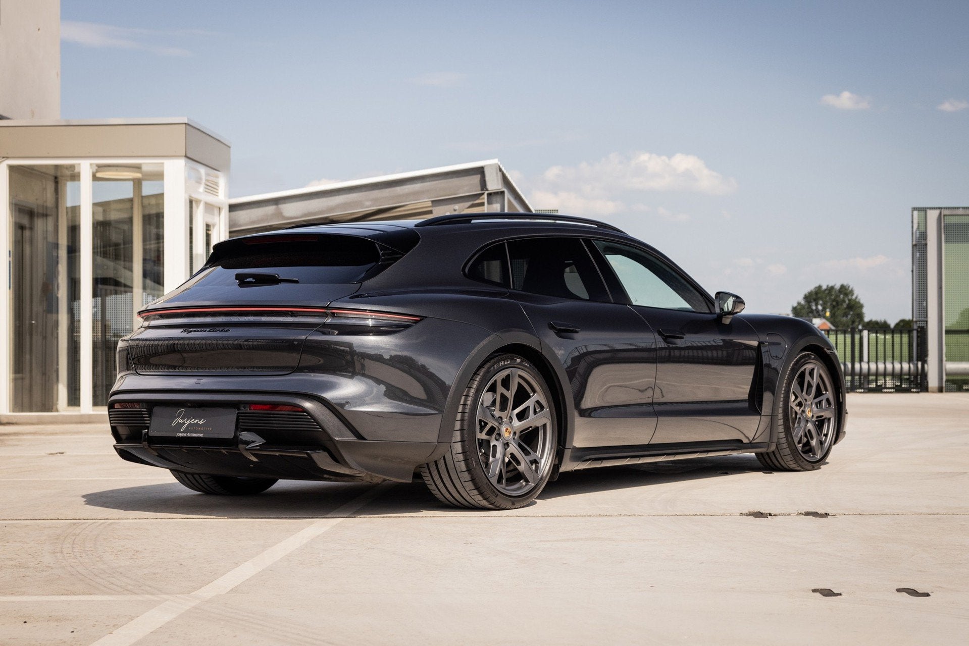 Porsche Taycan Cross Turismo Turbo 93 kWh (680pk) Vierwielst, Auto's, Automaat, Dealer onderhouden, Gebruikt, Adaptive Cruise Control
