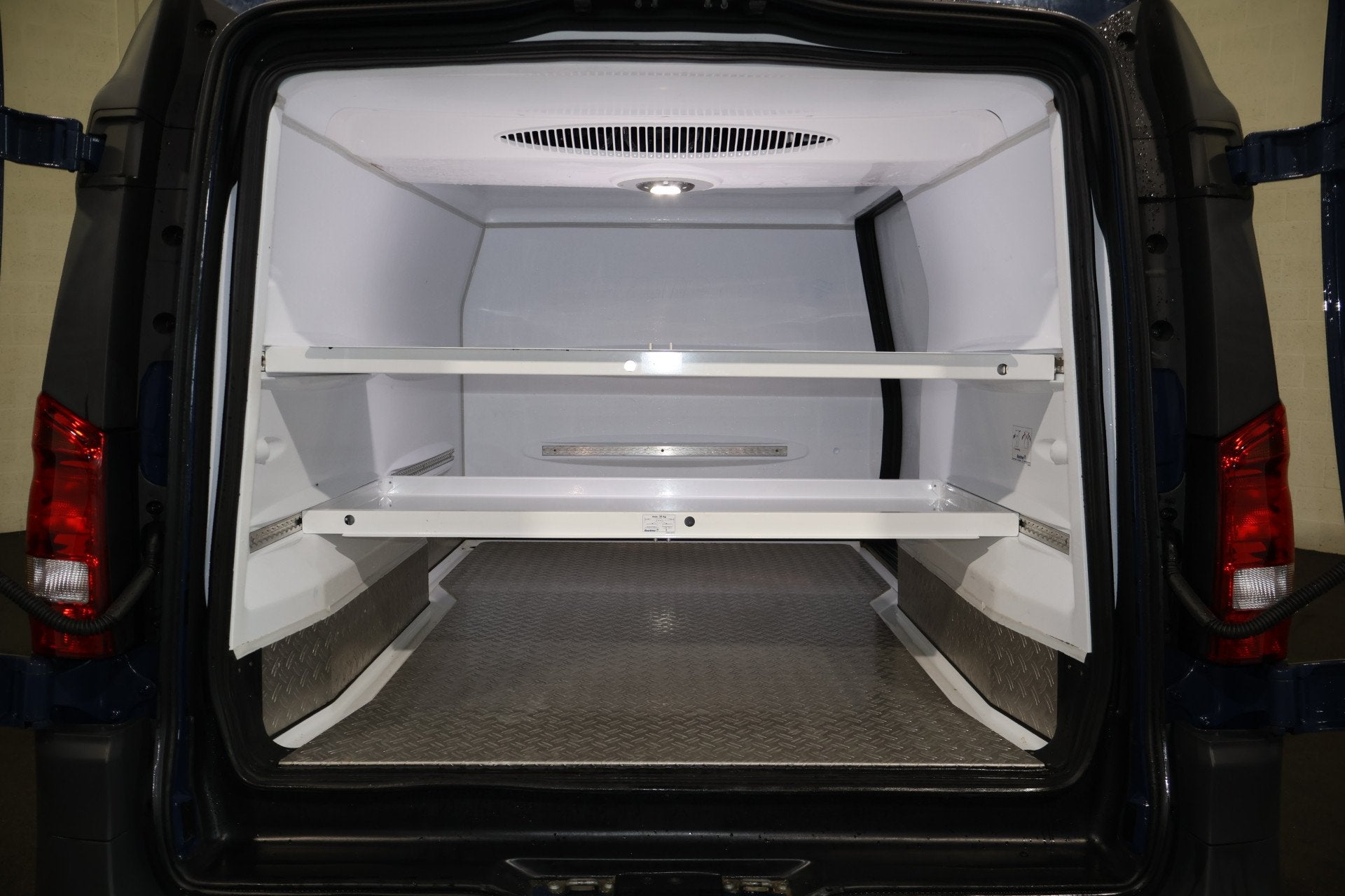 Mercedes-Benz Vito 114 CDI Automaat Koelwagen Dag en Nacht, Automaat, Start-stop-systeem, 4 cilinders, Blauw