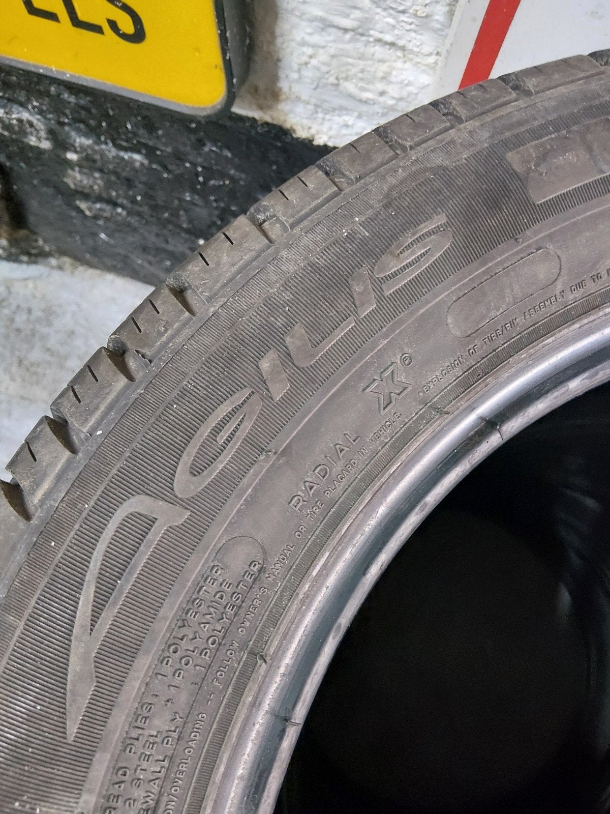 Set van 4 Michelin Zomerbanden 215/60R17C, Ophalen, 17 inch, Band(en), Zomerbanden