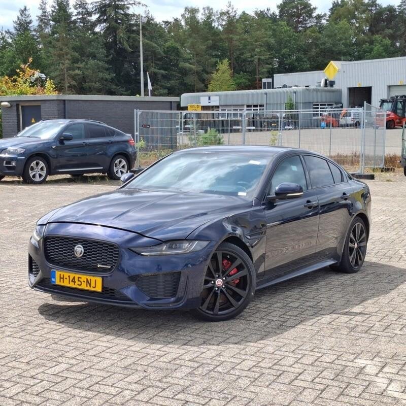 Jaguar XE