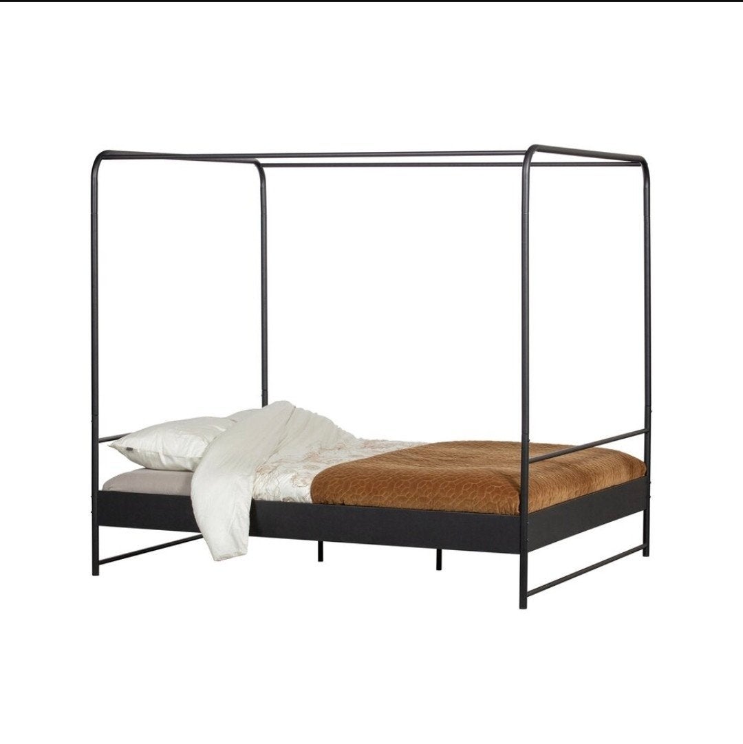 Zwart metalen hemelbed 160x200 cm met lattenbodem, Huis en Inrichting, Ophalen, Zwart, Tweepersoons, Zo goed als nieuw