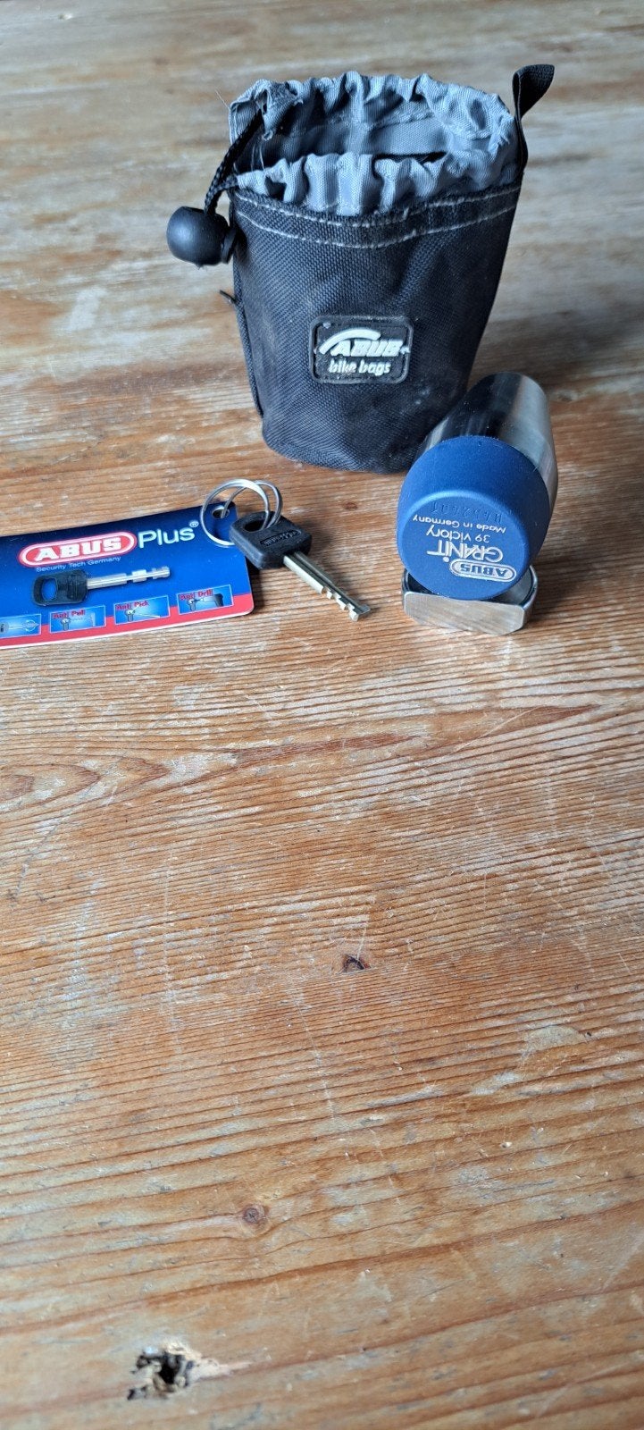 ABUS Granit 39 Victory NIEUW schijfremslot met tasje en sleu, Ophalen of Verzenden, Nieuw, Overige fietssloten