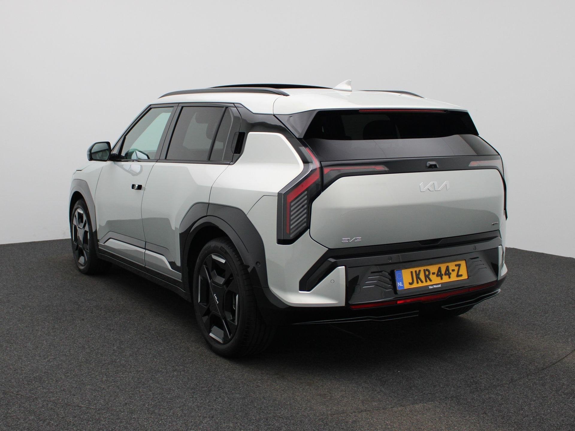 Kia EV3 GT-PlusLine 81.4 kWh | NAVI | CAMERA | ELEKTR KLEP |, Auto's, Origineel Nederlands, 204 pk, 1000 kg, SUV of Terreinwagen