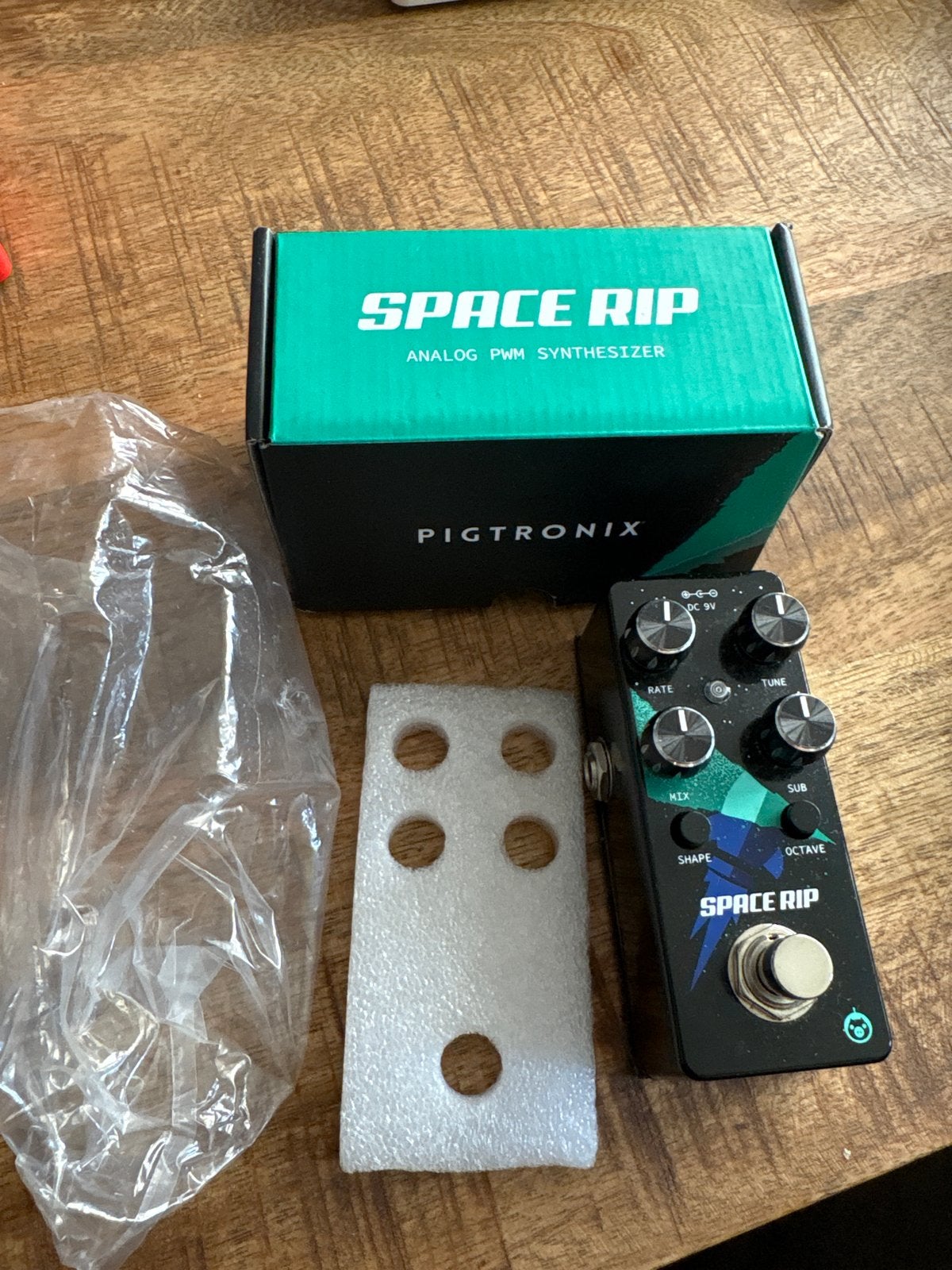 Pigtronix Space Rip Analog PWM Synthesizer Pedaal, Muziek en Instrumenten, Synthesizers, Zo goed als nieuw, Overige merken, Ophalen of Verzenden