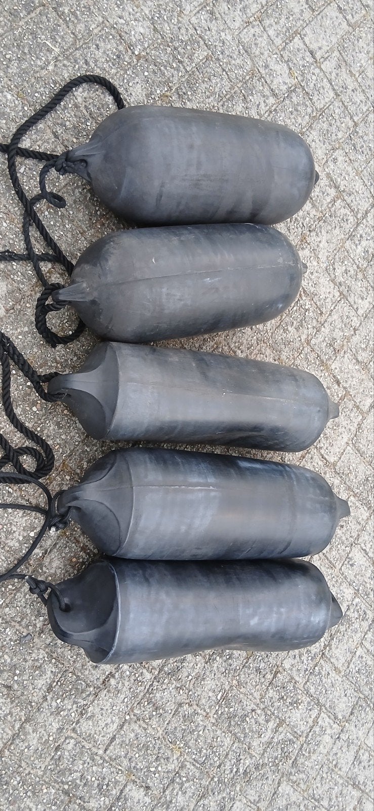 3 Majoni Fenders - 25x80cm en 2 fenders 25x75cm, Watersport en Boten, Ophalen of Verzenden, Gebruikt, Overige typen