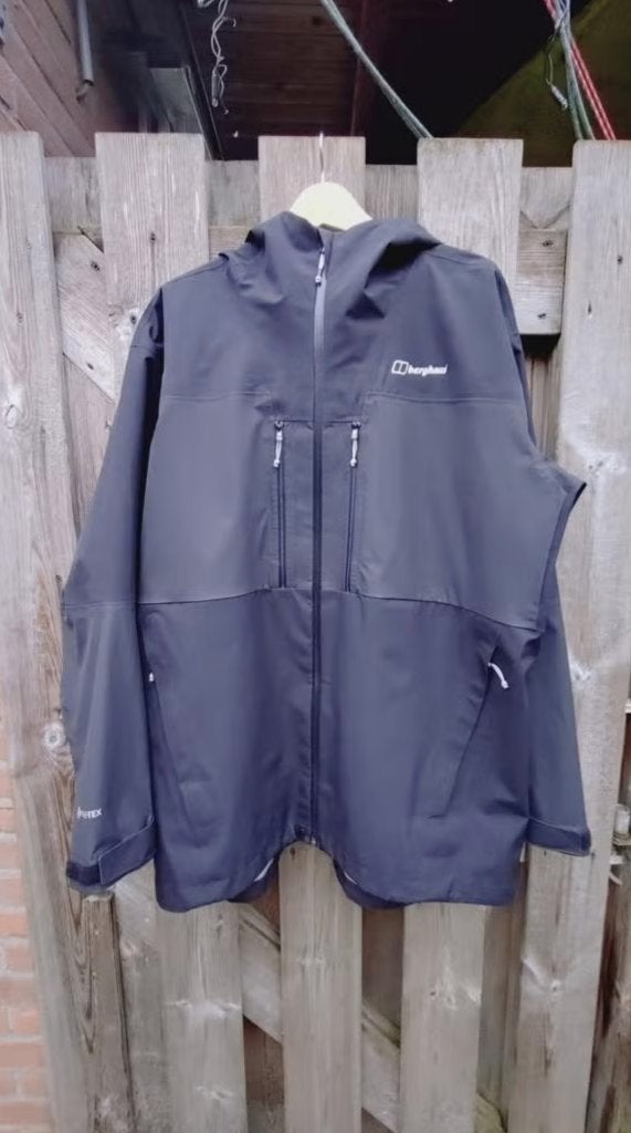 Berghaus GORE-TEX regenjas zwart XXL, Ophalen of Verzenden, Nieuw, Kleding