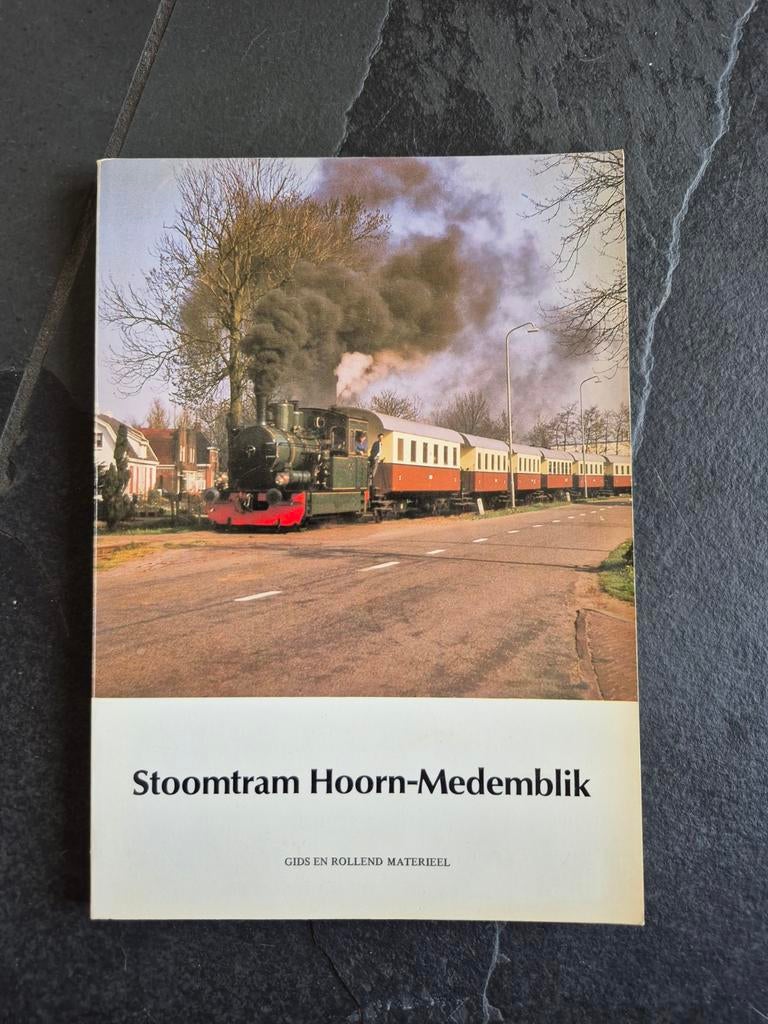 Stoomtram Hoorn-Medemblik Gids en Rollend Materieel, Boeken, Ophalen of Verzenden, Gelezen, Tram