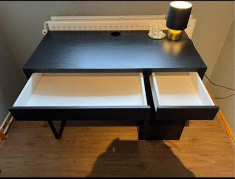 IKEA MICKE Bureau Zwartbruin met Lades en Opbergruimte, Ophalen, Zwart, Met lades, Spaanplaat of MDF