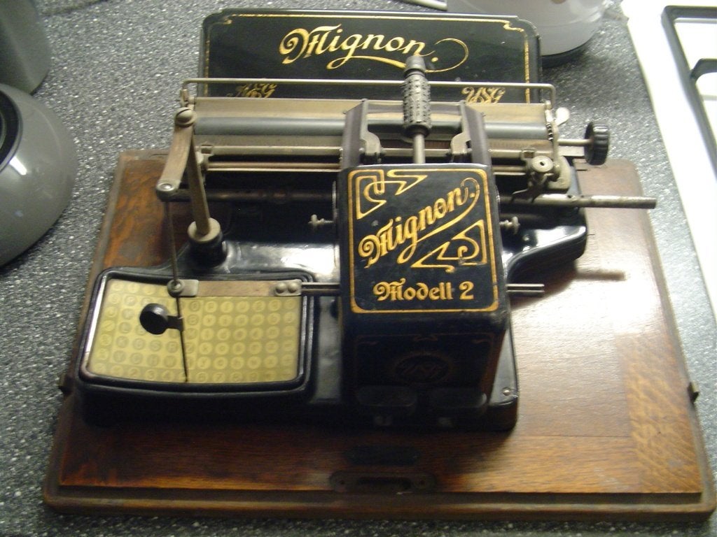 AEG Mignon 2  schrijfmachine 1905, Ophalen