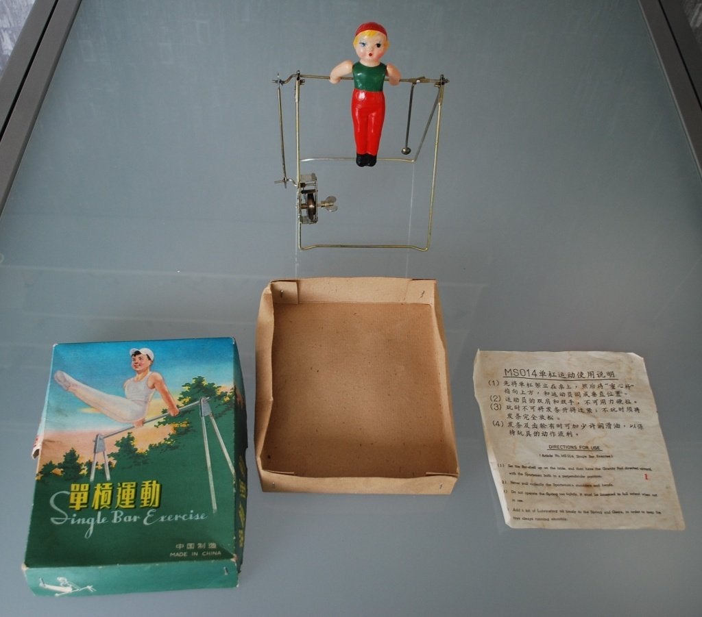 Vintage Speelgoed mechanische Turner Trapeze in doos, Antiek en Kunst, Curiosa en Brocante, Ophalen of Verzenden