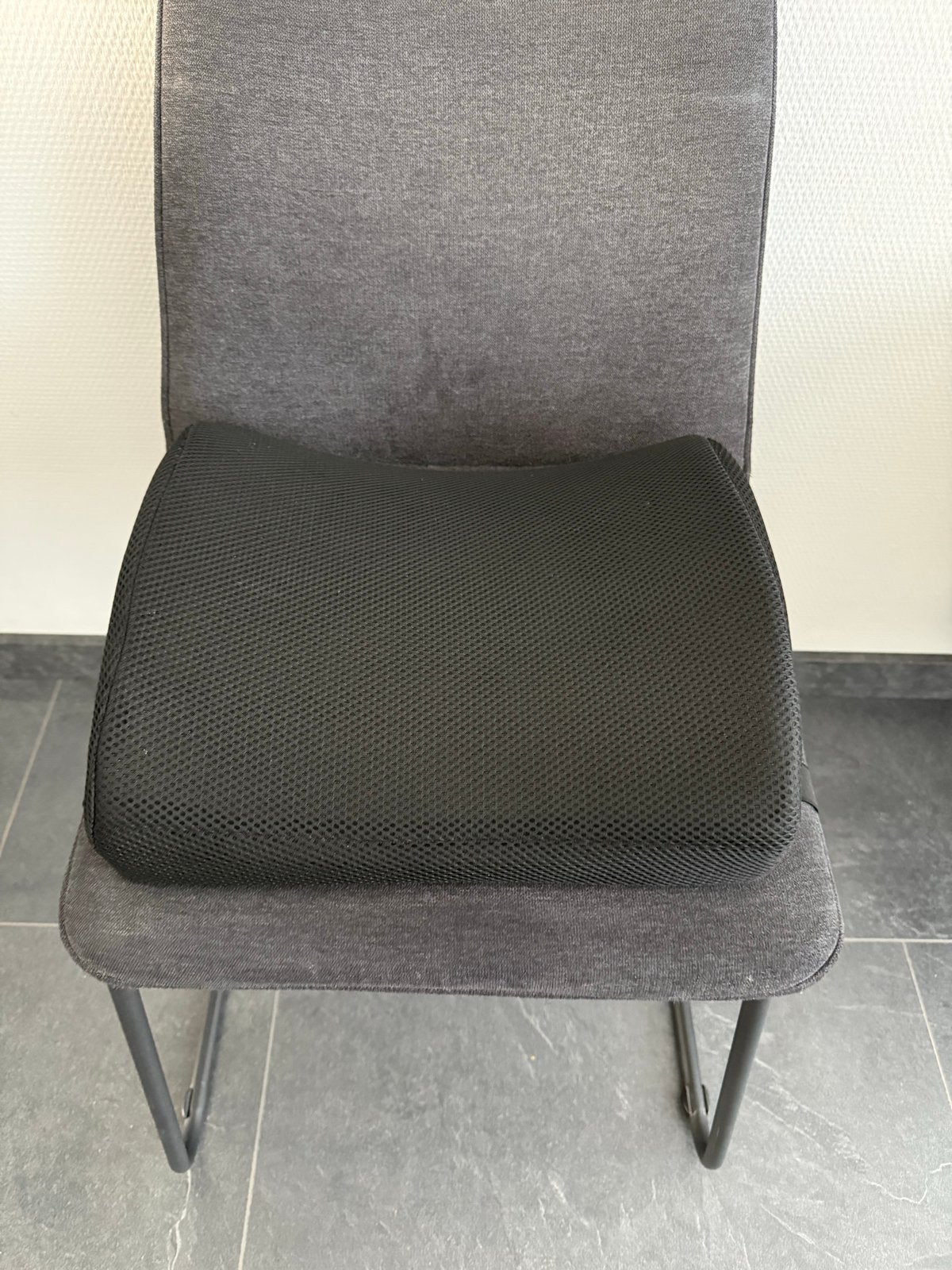 Ergonomisch rugkussen van FORTEM, zwart, zo goed als nieuw, Ophalen, Overige merken, Zwart, Zo goed als nieuw