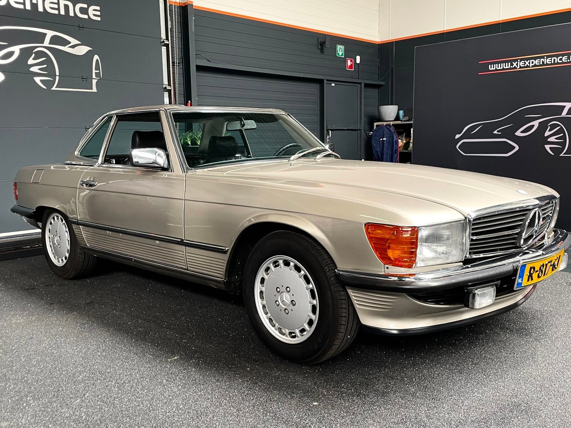 Mercedes-Benz SL-klasse 300 SL, Auto's, Mercedes-Benz, Automaat, Achterwielaandrijving, Gebruikt, Zwart