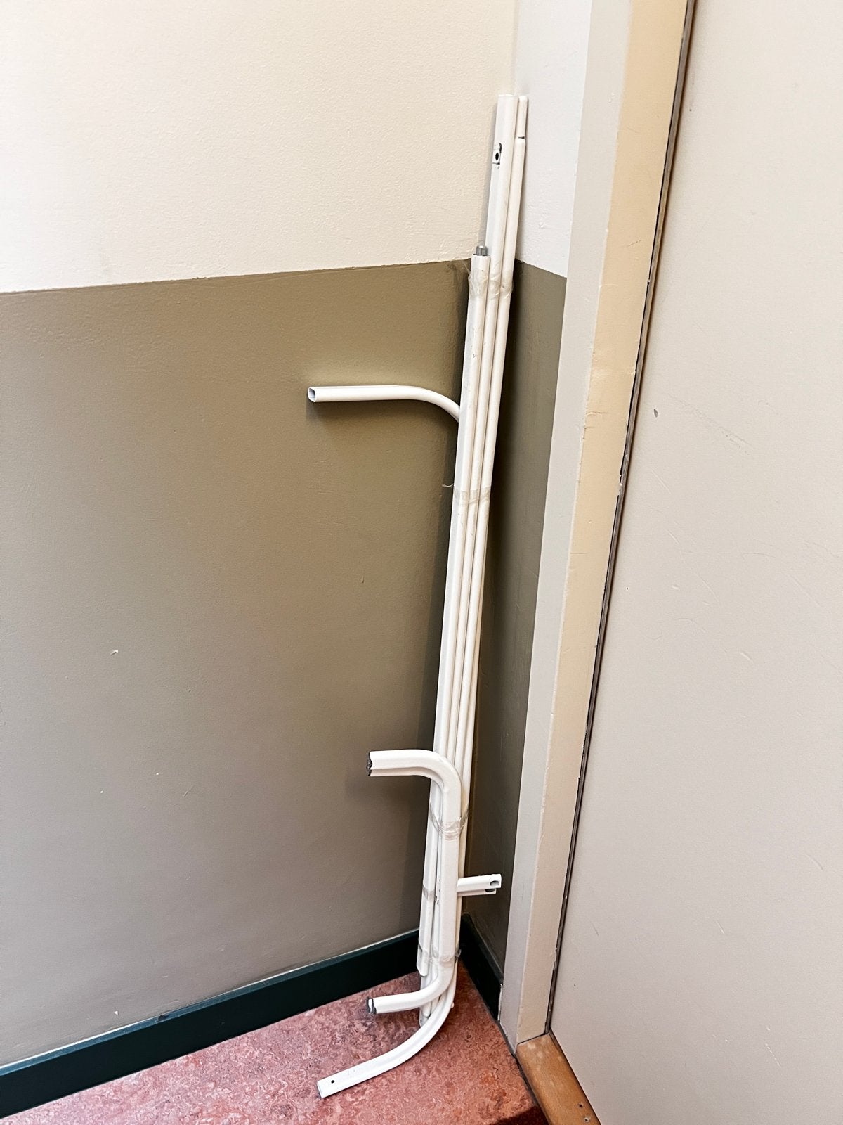 IKEA MULIG Kledingrek - Wit, Ophalen, Gebruikt