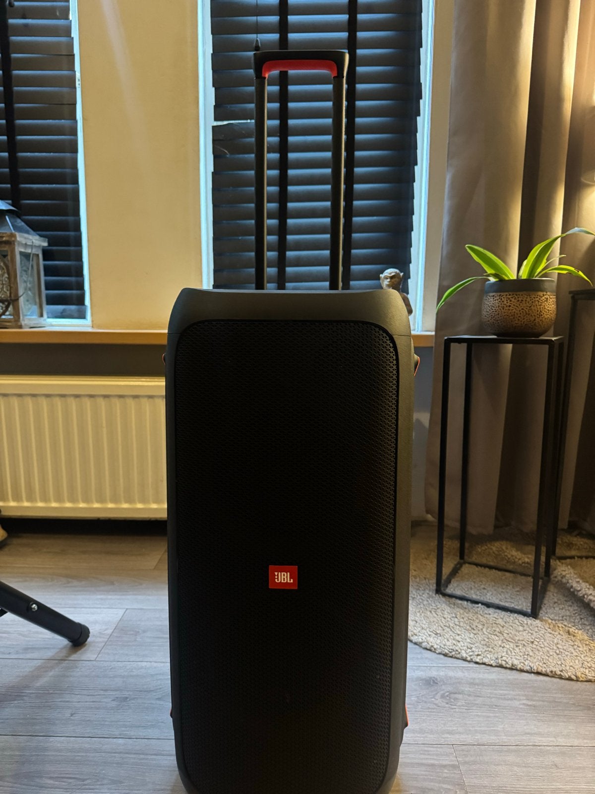 JBL Partybox 310 + standaard krijg je er gratis bij, JBL, Party speaker, Zo goed als nieuw, Bluetooth