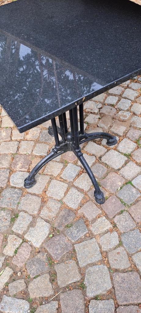 Robuuste bistrotafel met granieten blad, Huis en Inrichting, Tafels | Eettafels, Bistro, Gebruikt, 50 tot 100 cm, Overige materialen