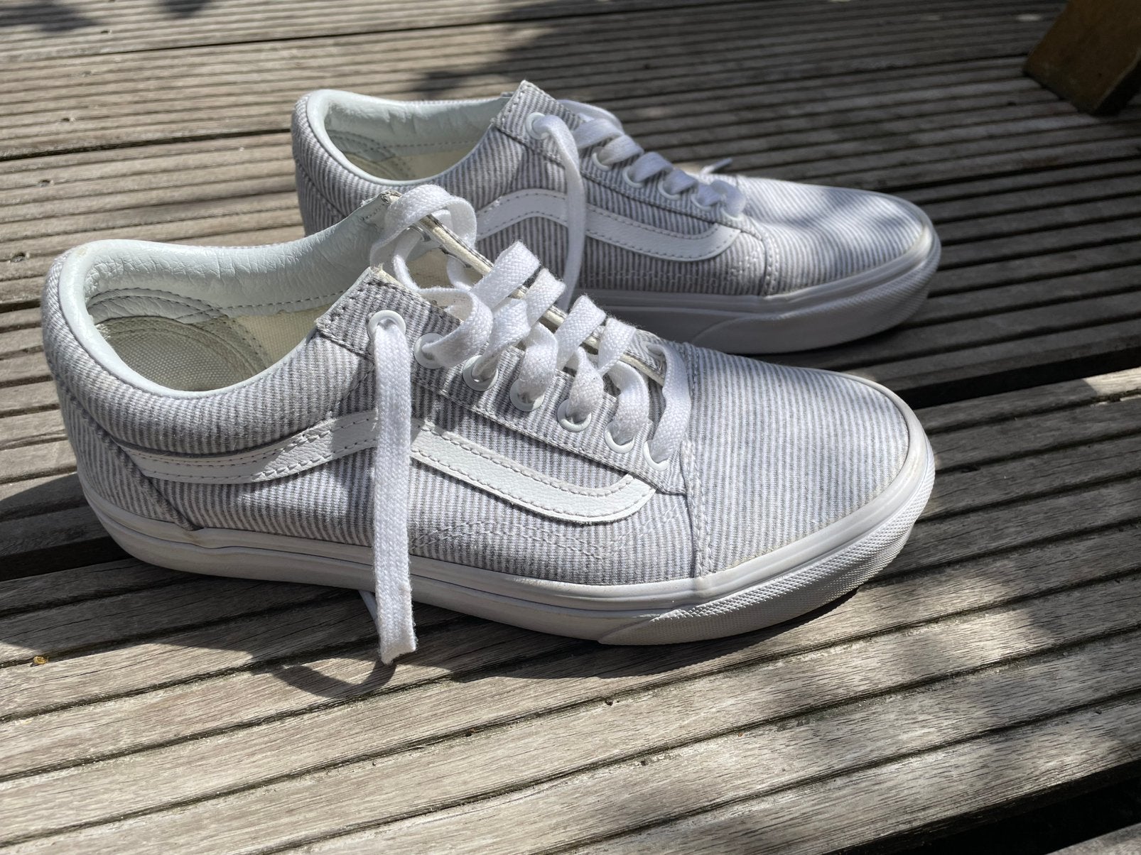 Grijs wit gestreepte Vans maat 39, Ophalen, Zo goed als nieuw, Grijs, Sneakers of Gympen