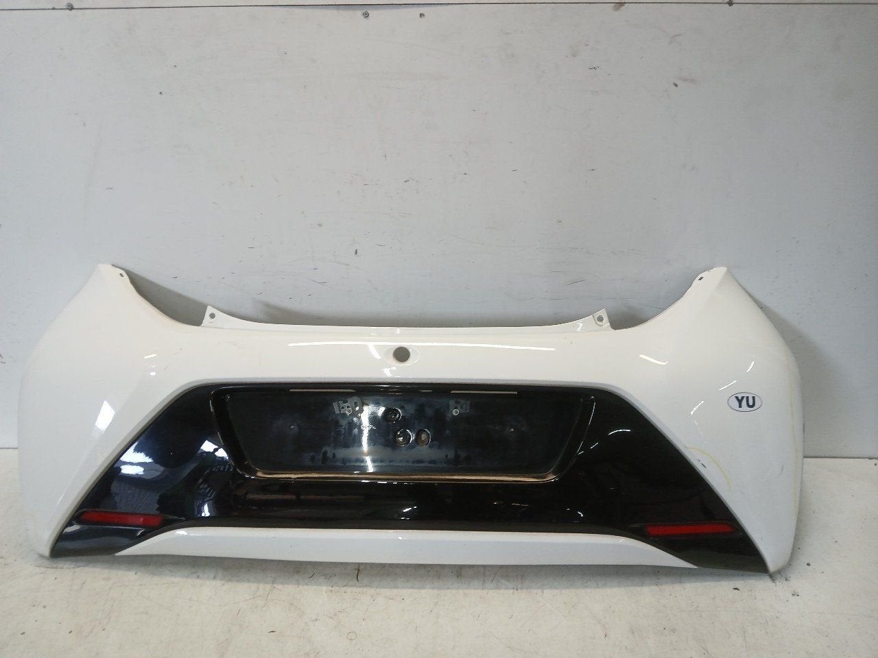 Bumper achter Toyota Aygo, Auto-onderdelen, Carrosserie en Plaatwerk, Onderdelen@venauto.nl, Van der Ven Autorecycling B.V., Gebruikt