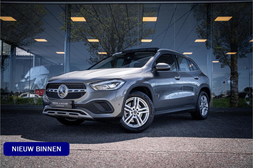 Mercedes-Benz GLA 250 e Style * Panodak * Trekhaak * LED *, 12 maanden, Gebruikt, Zwart, Bedrijf