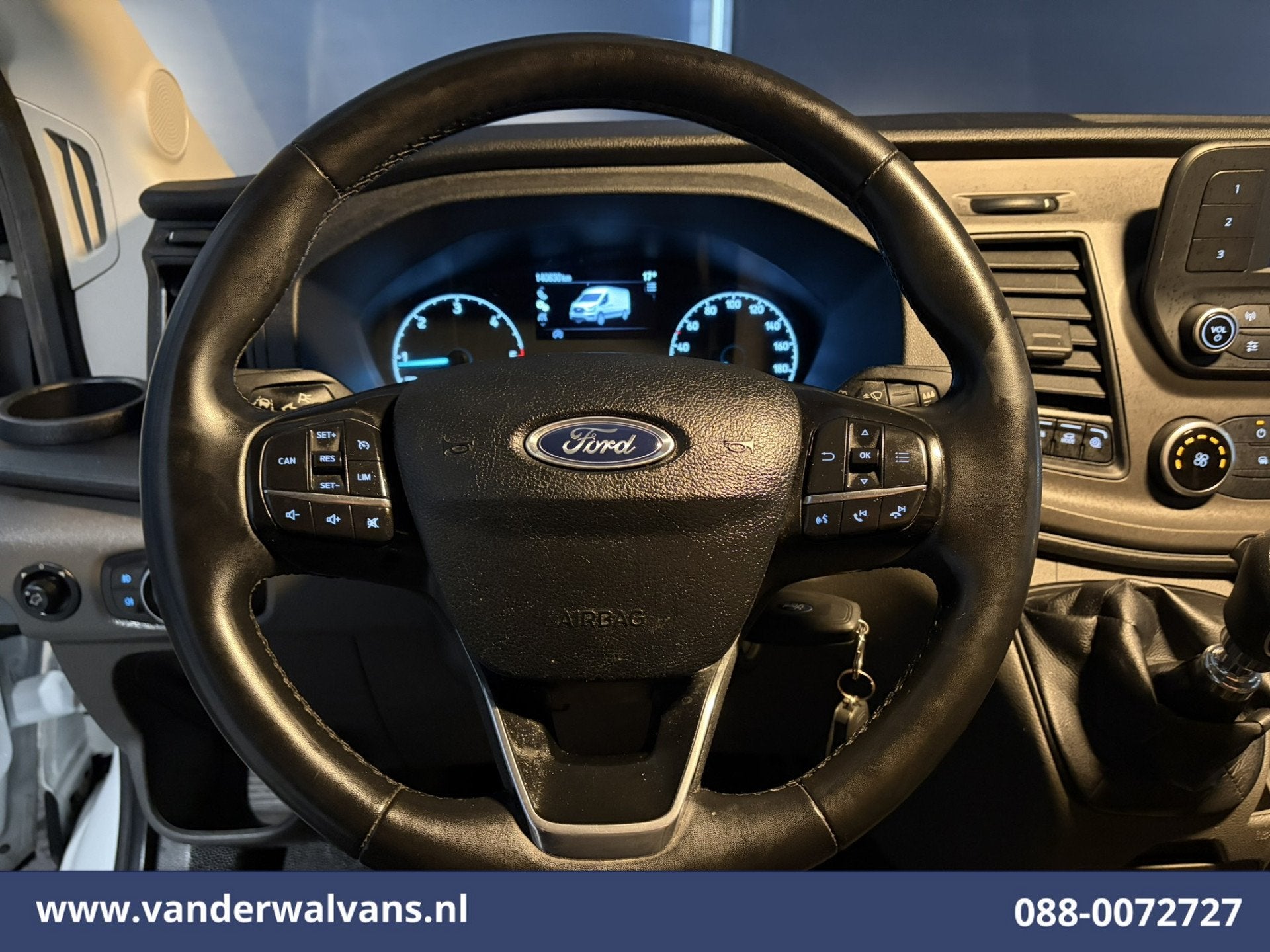 Ford Transit 2.0 TDCI 130pk L3H2 Euro6 Airco | Cruisecontrol, Auto's, Voorwielaandrijving, Stof, 4 cilinders, Bluetooth