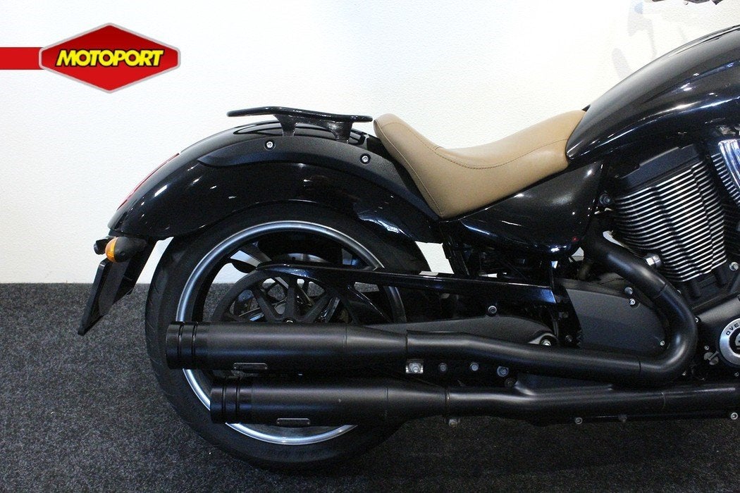 Victory VEGAS 8-BALL (bj 2015), Motoren, Vleeuwen@jeegee.nl, Curieweg 6 a
2408 BZ  Alphen aan den Rijn, Chopper, JEEGEE MOTORS BV