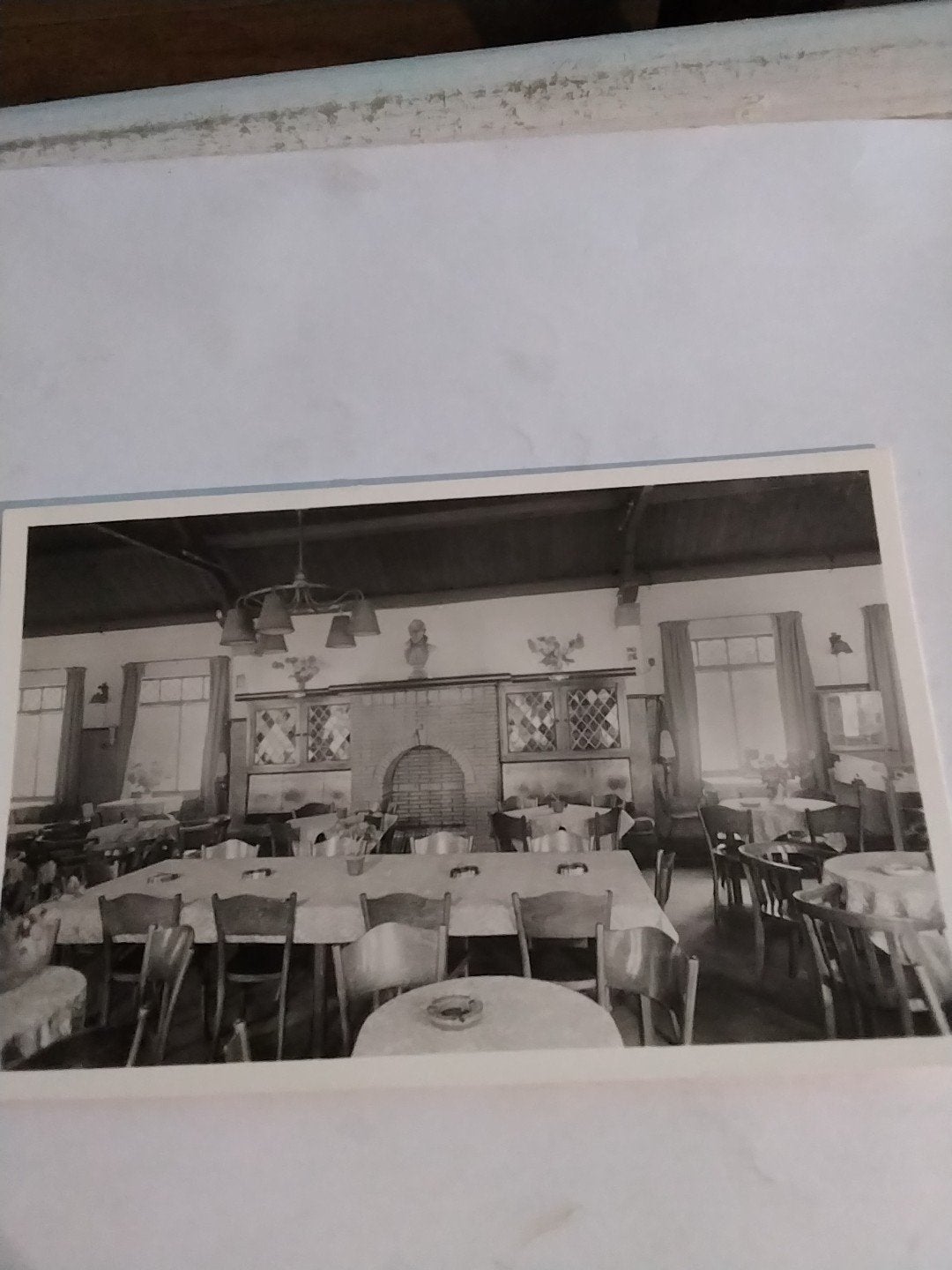 Oude Ansichtkaart: Interieur R.K. Militair Tehuis, Ermelo, Verzamelen, Ophalen of Verzenden, 1920 tot 1940, Ongelopen, Gelderland