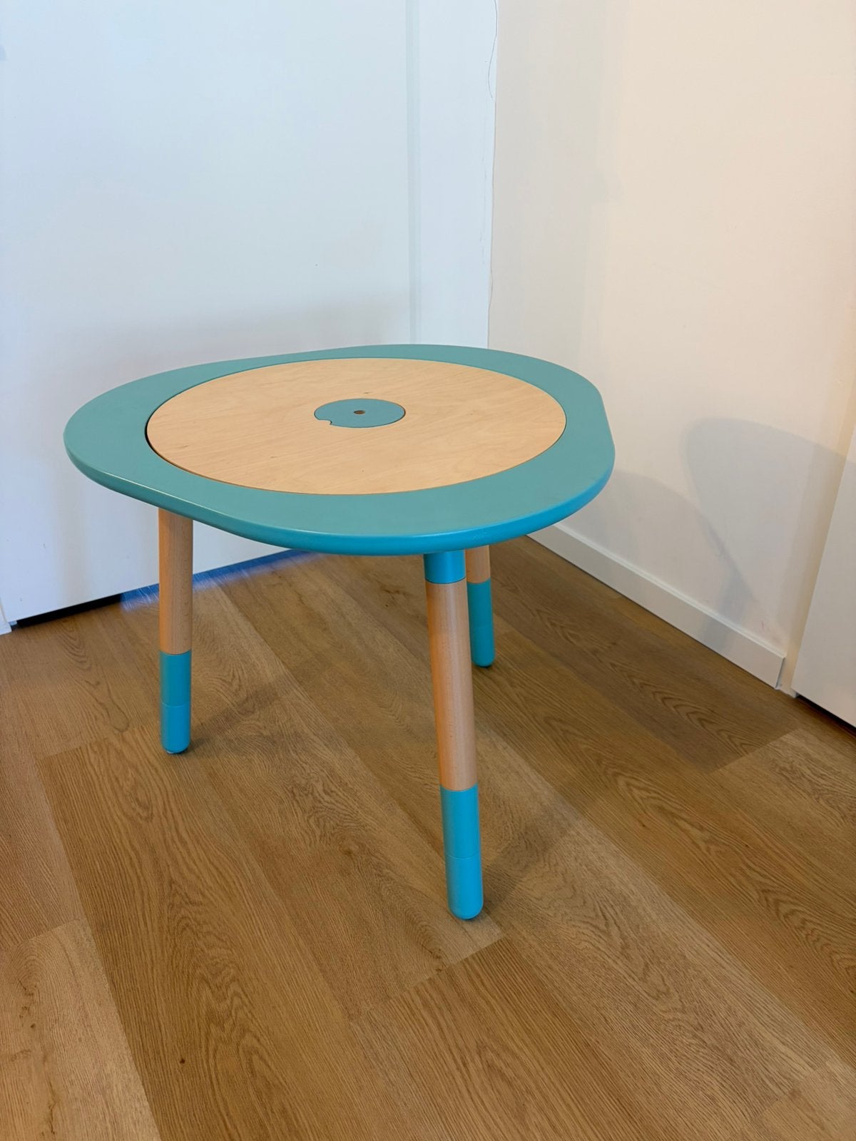 Mutable (stocke) meegroei tafel met verschillende platen, Ophalen, Gebruikt, Tafel(s)