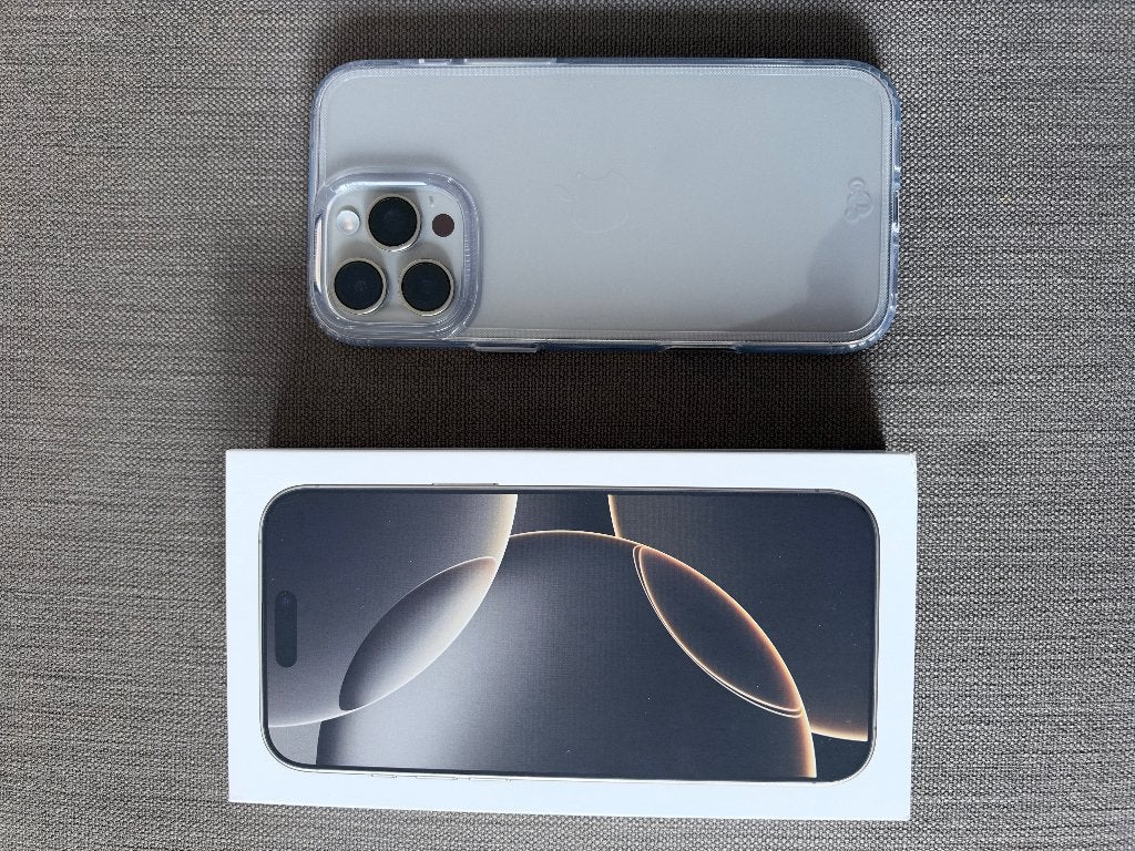 iPhone 16 Pro Max 256GB Natural Titanium en 93% batterij, Wit, IPhone 16 Pro Max, Zo goed als nieuw, Zonder simlock