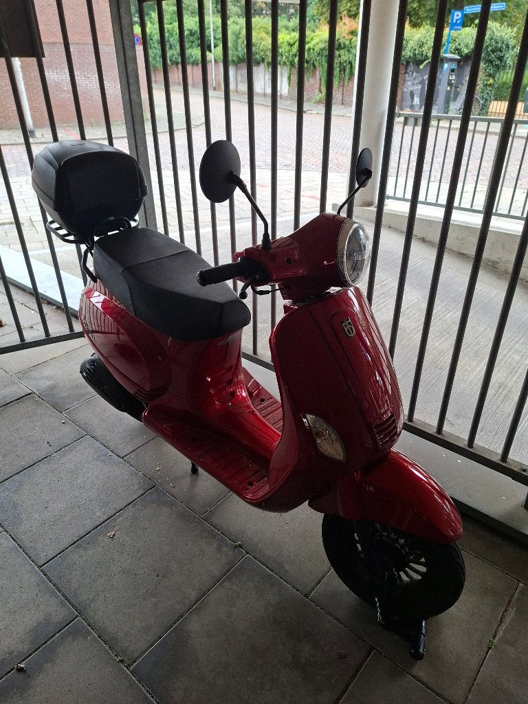 Btc riva scooter, Ophalen, Gebruikt, Maximaal 45 km/u, BTC RIVA