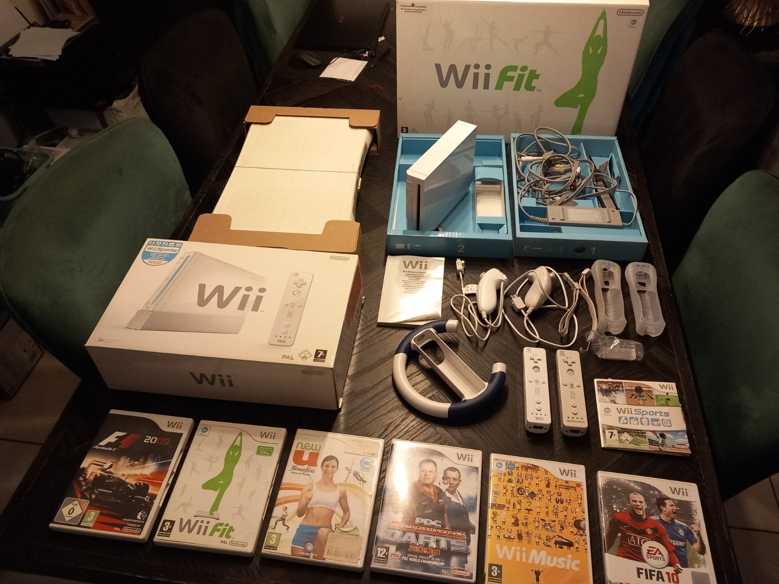 Complete Nintendo Wii bundel met Wii Fit en games, Nintendo, Gebruikt, Met 2 controllers, Met games