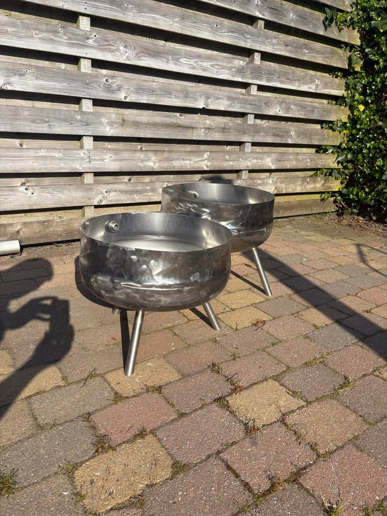 Set van 2 RVS Vuurkorven / Vuurpotten, Tuin en Terras, Ophalen, Zo goed als nieuw