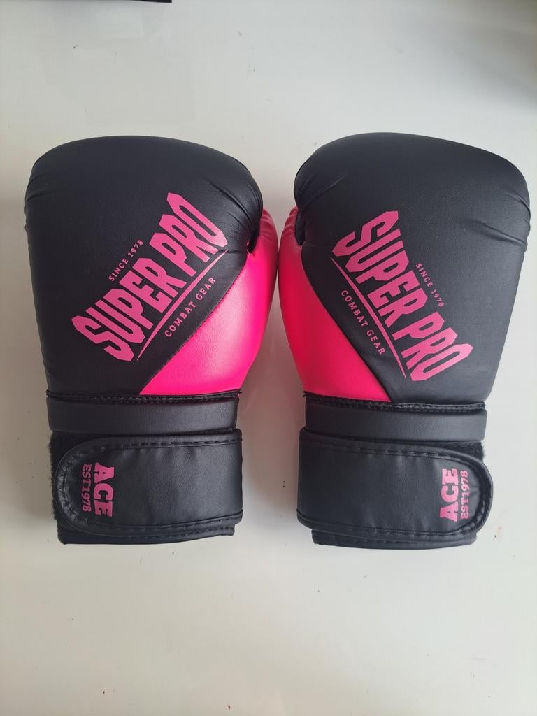 Nieuwe meisjes bokshandschoenen 6oz, Ophalen of Verzenden, Nieuw, Bokshandschoenen