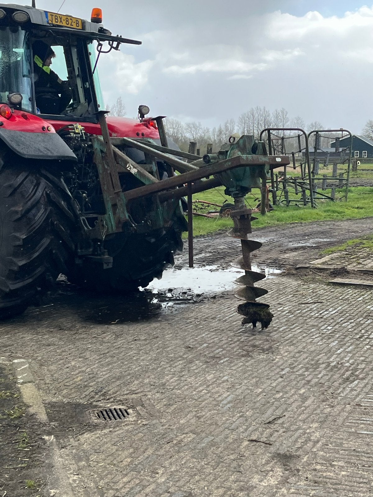 Grondboor, in de hef, Zakelijke goederen, Agrarisch | Werktuigen, Akkerbouw, Grondbewerking, Ophalen