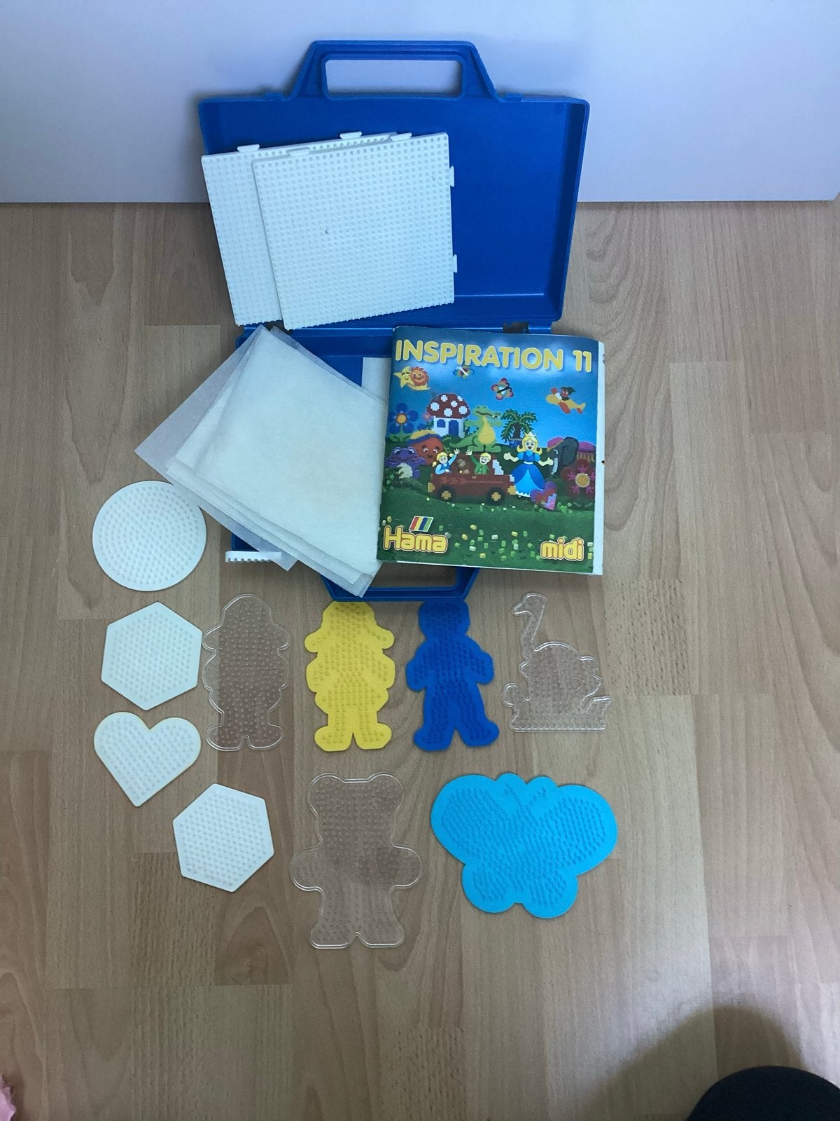 Hama Strijkkralen Set met Voorbeelden en Grondplaten, Ophalen of Verzenden, Gebruikt, Knutselen