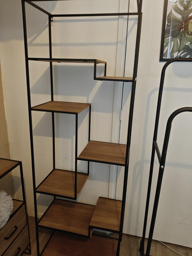 (met spoed weg!)Vakkenkast Charlie - Zwart metaal met hout, Met plank(en), Industrieel, Modern, 50 tot 100 cm, Zo goed als nieuw